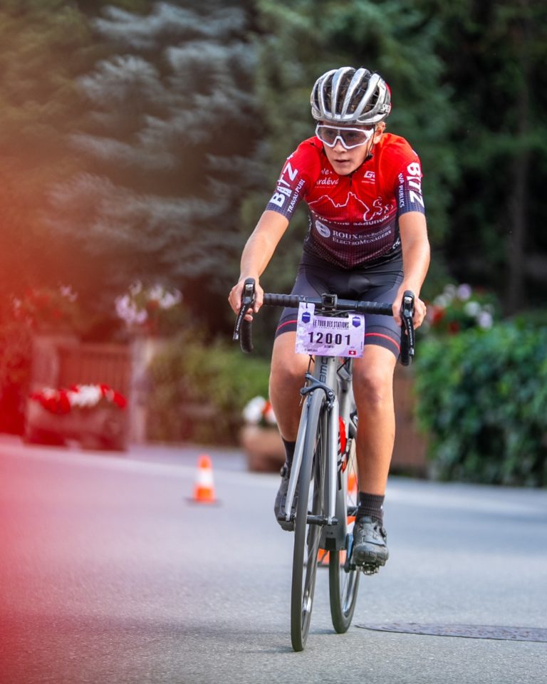 Ambiance critérium 🥳

Le vendredi après-midi, c'est Bambinofondo. Une course pour les plus jeunes sous forme de critérium. 🏁 🚴🏻

7 catégories d'âge avec un nombre de tours à réaliser variant selon les catégories. 🔃

Infos et inscriptions –> lien en bio ✍️

En route les amis !

___

Friday afternoon is Bambinofondo. A criterium-style race for the youngest riders. 🏁 🚴🏻

Seven age categories, with the number of laps varying by category. 🔃

Info and registration –> link in bio ✍️

En route les amis!

📷 @kuva.swiss 

#cycling #ultracycling #cyclingswitzerland 
#valaiswallis