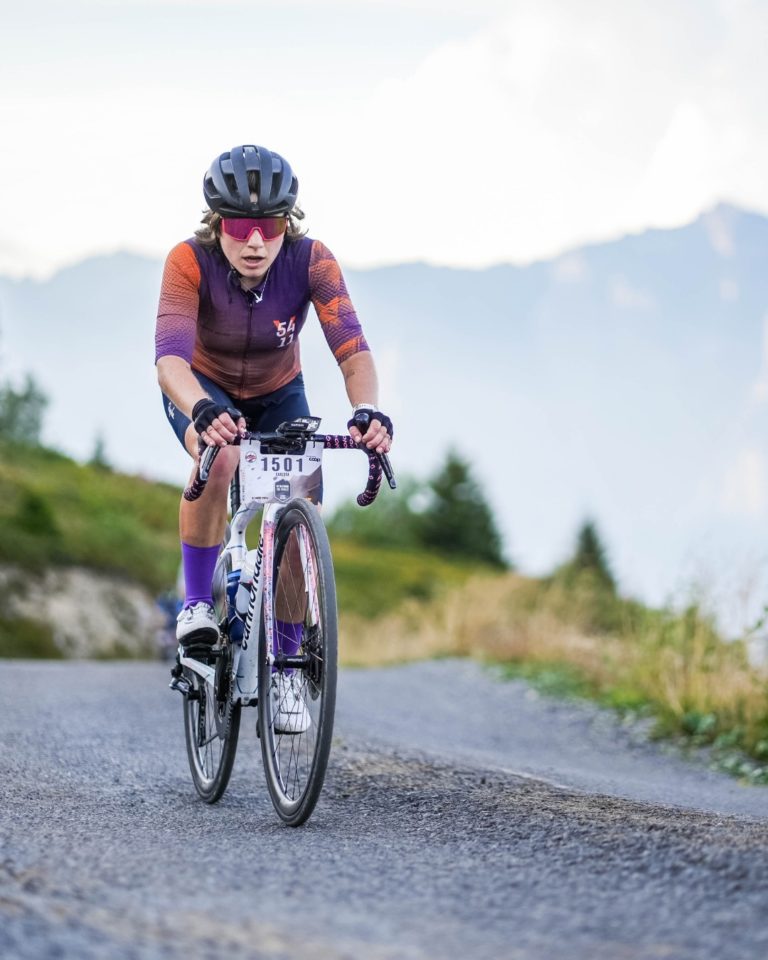 Le grand jour arrive !Le Tour des Stations édition 2025 approche à grands pas. Le moment de faire les dernières préparations est donc venu.Par ailleurs, certains Fondos sont bientôt remplis. N&#039;hésite plus et saute dans le lien en bio pour assurer ta place sur la ligne de départ. 🤘En route les amis !___The 2025 edition of the Tour des Stations is fast approaching. The time has come to make your final preparations.What&#039;s more, some Fondos are almost full. Don&#039;t hesitate any longer, click on the link in the bio to secure your place on the starting line. 🤘En route les amis!📷 @kuva.swiss #cycling #ultracycling #cyclingswitzerland#valaiswallis