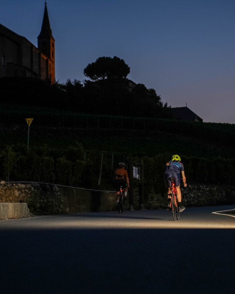 Full moon ride 🌕

Cette année, le Tour des Stations est corrélé avec la pleine lune. Cela signifie donc que les premiers partants de 2h30 pourront bénéficier d'un lampadaire naturel durant les premières heures de courses (le soleil prendra le relais par la suite). 🚴🏼‍♀️ 🔦

Profite de cette occasion pour voir le Valais de nuit en prenant part à l'Ultrafondo The Everest ! 😍

Infos et inscriptions –> lien en bio

En route les amis !

___

This year, the Tour des Stations coincides with the full moon. This means that the first participants to set off at 2.30 a.m. will be able to enjoy natural lighting during the early hours of the race (the sun will take over afterwards). 🚴🏼‍♀️ 🔦

Take advantage of this opportunity to see Valais by night by taking part in the Ultrafondo The Everest! 😍

Information and registration –> link in bio

En route les amis!

📷 @kuva.swiss 

#cycling #ultracycling #cyclingswitzerland 
#valaiswallis