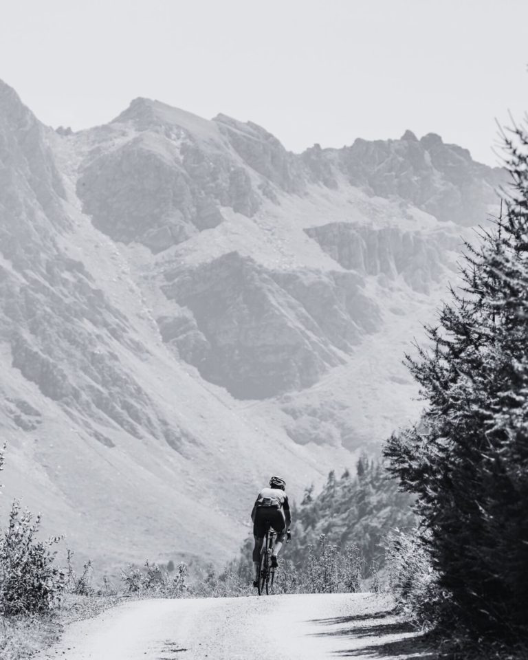 En ce jour de deuil national, le Tour des Stations s’associe au recueillement.

Nos pensées vont aux victimes, à leurs proches et à toute la communauté de Crans-Montana.

——

On this day of national mourning, the Tour des Stations joins in remembrance.

Our thoughts are with the victims, their loved ones and the entire community of Crans-Montana.